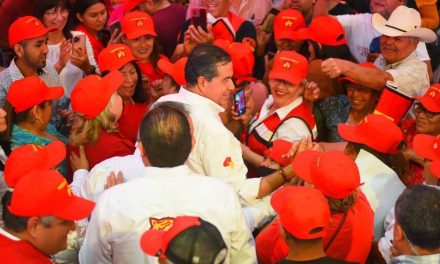 Cierra Mejía campaña en Piedras Negras