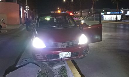 Trabajadores terminaron accidentados luego de que auto les pegara y huyera sobre Nazario