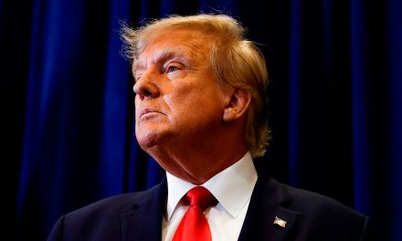 Jurado determina que Trump es culpable de abusar de la escritora E. Jean Carroll