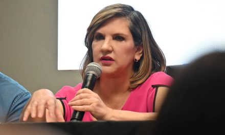 Presidenta del DIF Monclova es elegida como madrina de generación