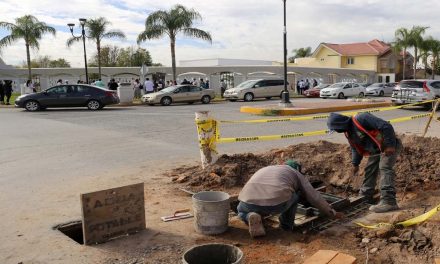 Reparan líneas de abastecimiento en la Laguna