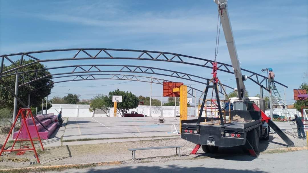 Avanza instalación de techumbres en Torreón