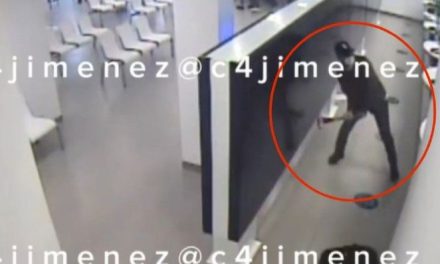 Video: Así fue el asalto a mazazos a un banco en Saltillo