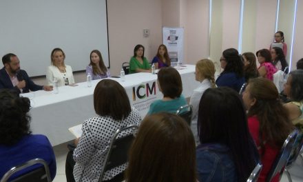 Entregan constancia a sobrevivientes de cáncer en Saltillo