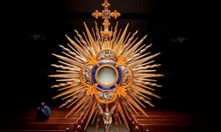 Invitan a celebrar día del Corpus Christi