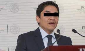 Detienen a exfuncionario de la Seido por la desaparición de los 43 normalistas de Ayotzinapa