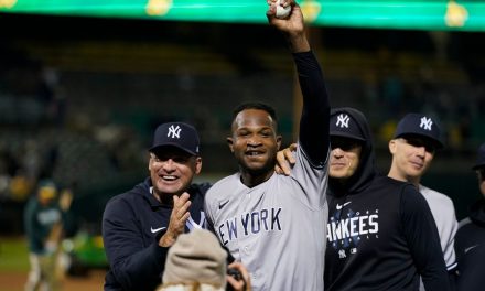 Jugador de los Yankees lanza un juego perfecto; es apenas el número 24 en la historia de Grandes Ligas
