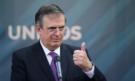 Marcelo Ebrard se registra como aspirante a la candidatura presidencial de Morena