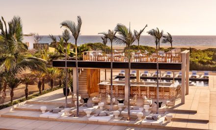 Encuentran sin vida a dos estadounidenses en una habitación de un hotel de Baja California