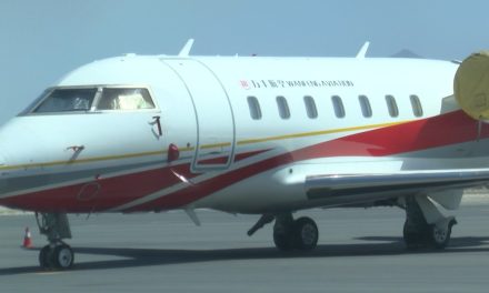 Negocia turismo el retorno de vuelos comerciales en la región sureste de Coahuila