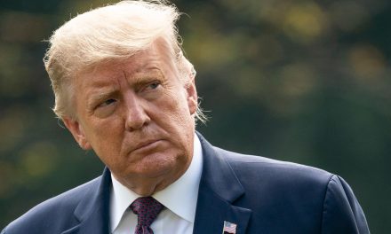 Donald Trump enfrenta 37 cargos criminales por manejo de documentos clasificados