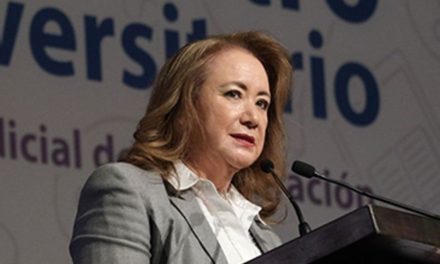 Jueza de CDMX dictamina que la ministra Yasmín Esquivel no plagió su tesis