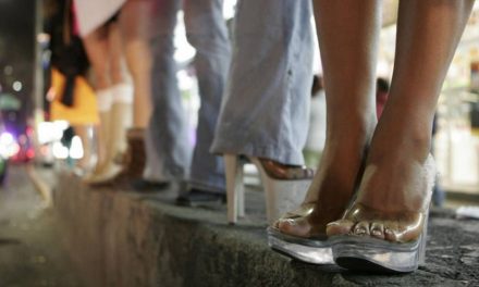 Emigran sexoservidoras por crisis en Monclova