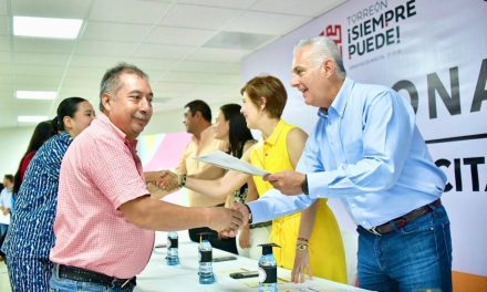 Se gradúan alumnos del DIF Torreón