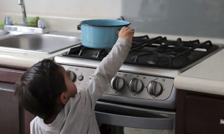 Autoridades de Torreón buscan prevenir incidentes en casa