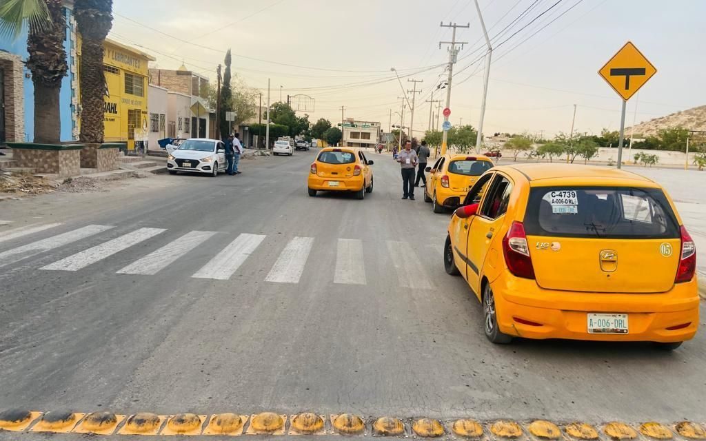 Revisiones a taxis inhiben clonación de gafetes en Torreón