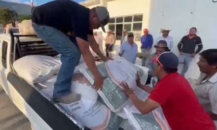 Reciben apoyos agricultores de Arteaga