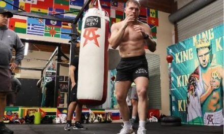 ‘Canelo’ anuncia rival y elige al menor de los Charlo
