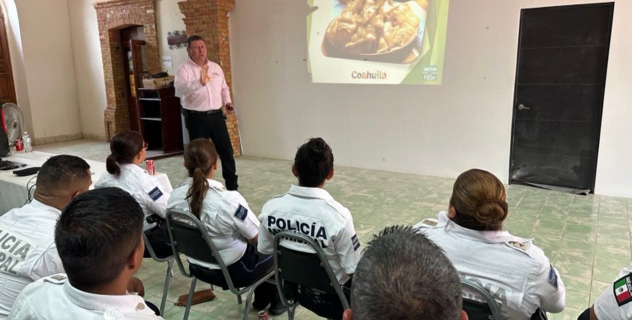 Capacitan a elementos de seguridad pública en Arteaga
