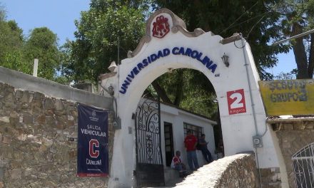 Universidad Carolina da a conocer oferta educativa