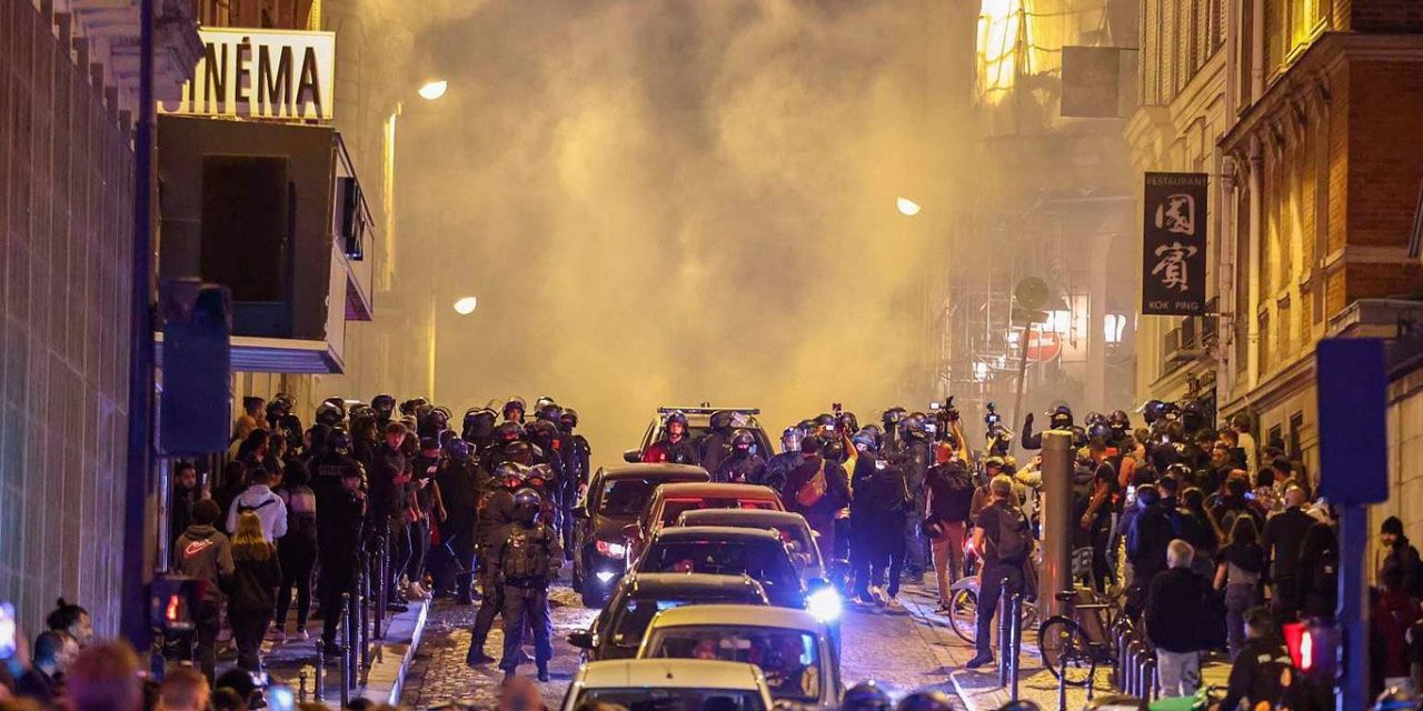 Francia limitará redes sociales en caso de disturbios, Macron impulsa propuesta