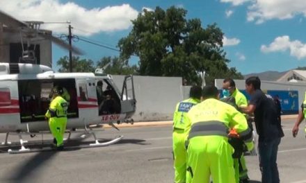 Reportan graves de salud a menores tras accidente en la autopista Saltillo-Torreón