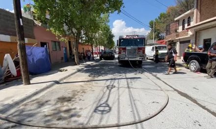 Corto circuito origina incendio en la colonia Bellavista