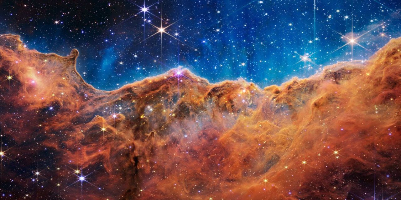Telescopio Espacial James Webb capta tres estrellas impulsadas por materia oscura