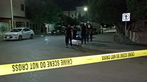 Saltillo: Muere a un costado del Teatro, se desplomó y ya no se levantó