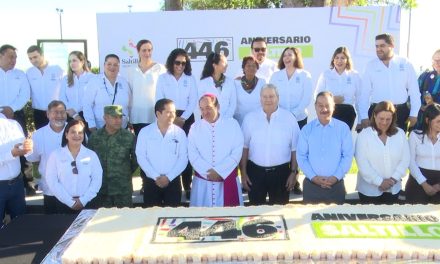 Cantan a Saltillo las mañanitas para celebrar el 446 aniversario