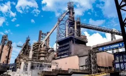 Piden a obreros levantar paro en AHMSA