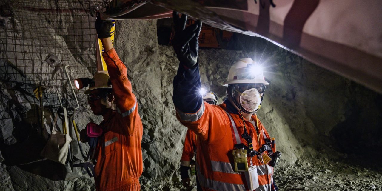 Aclaran mineros en paro que exigen sus derechos laborales