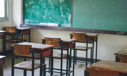 Amenaza deserción escolar por crisis en AHMSA