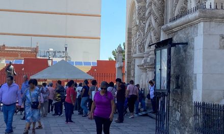 Consignan a otro hombre por intento de robo en la Catedral de Saltillo