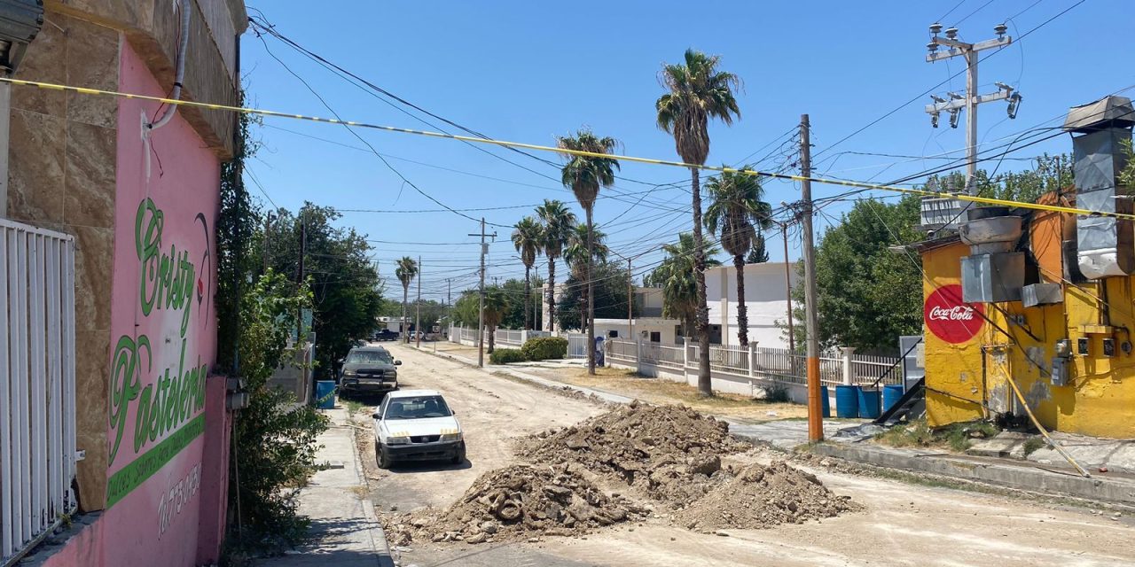 Remplazan tubería colapsada en Acuña