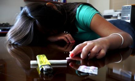 Crecen adicciones entre mujeres víctimas de violencia