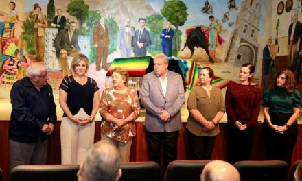 Reconocen a Esperanza Dávila como ‘Profeta en su Tierra’