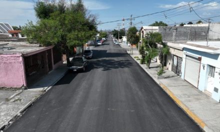 Avanzan obras de recarpeteo en el centro de Saltillo