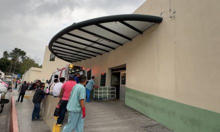 Auto fantasma arroya a niño en Ramos Arizpe