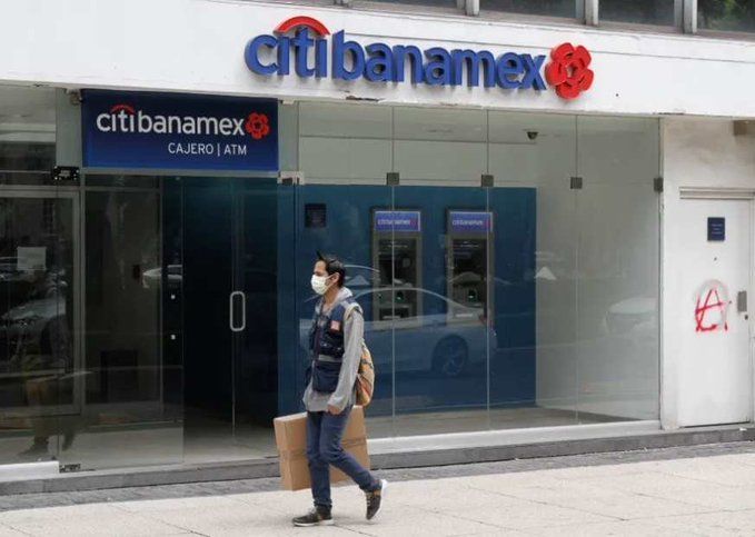 AMLO asegura que no comprará Banamex porque no hay tiempo para hacerlo