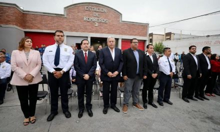 Recuerdan a elementos caídos en Saltillo durante celebración del Día del Bombero
