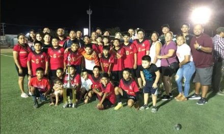 Dan respaldo a niños futbolistas de Sabinas