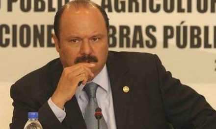 Exgobernador César Duarte es vinculado a proceso por el desvío de 120 millones de pesos