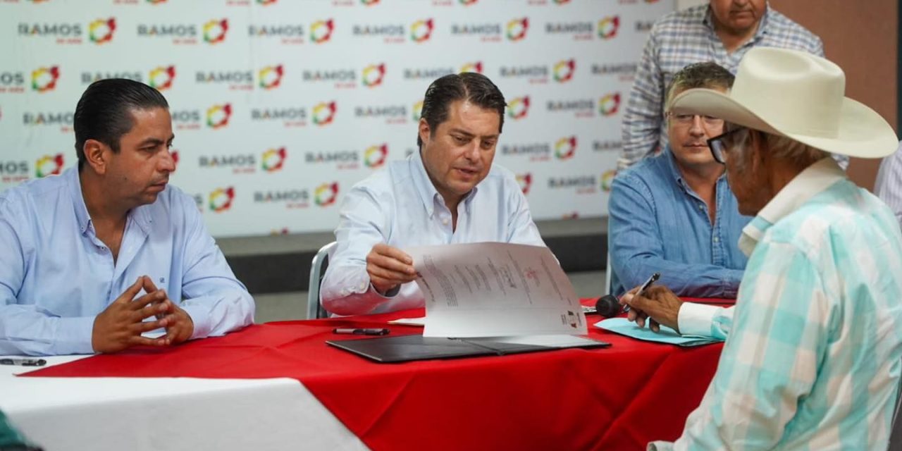 Beneficia municipio de Ramos Arizpe con escrituración a habitantes de San Miguel