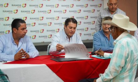 Beneficia municipio de Ramos Arizpe con escrituración a habitantes de San Miguel