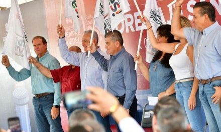 Gobernador y alcalde inician obras de drenaje sanitario en Torreón