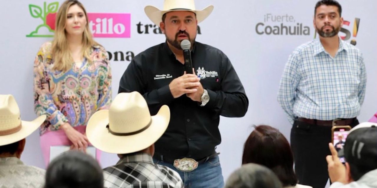 Entregan Saltillo y estado certificados de Fierros para herrar