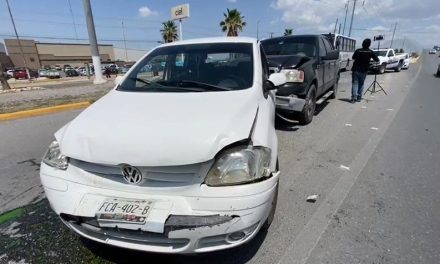 Saltillo: Choque múltiple en el bulevar Fundadores por no guardar distancia