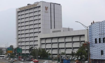 Santi estuvo internado en el IMSS de Nuevo León por cáncer y murió por el extremo calor