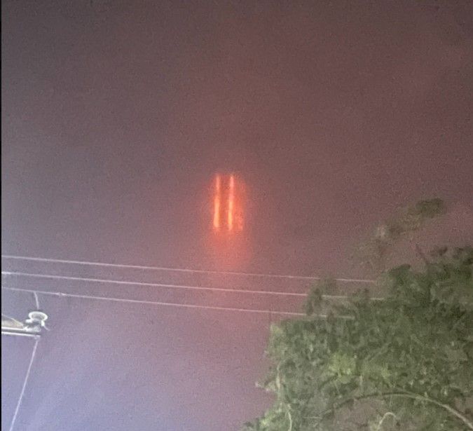 ¿Qué pasó en Tabasco? Aparecen extrañas luces rojas sobre el cielo